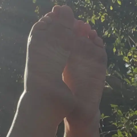 Widefeet