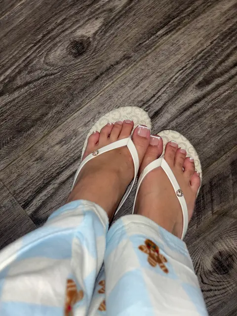 kinkytoes305👑
